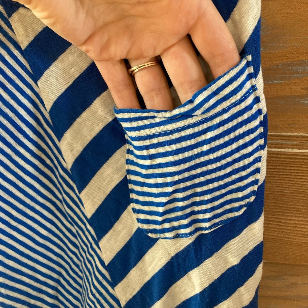 Asymmetric Racer Back Striped Tank Top - Picture 9 of 9